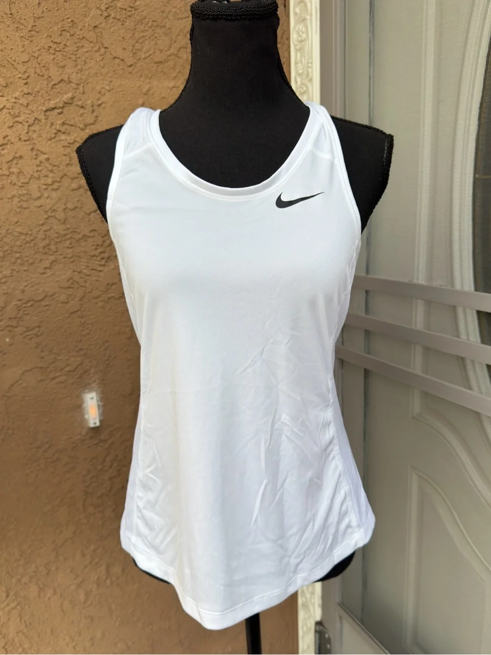 Nike White Racerback Tank & Black Cropped Leggings Active Set
